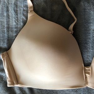 Victoria’s Secret Nude Wireless T-Shirt Bra